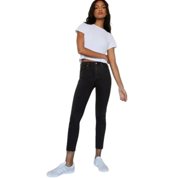 ARITZIA | DENIM FORUM YOKO High Rise SLIM in black - size 25 - actual waist 26” - Picture 1 of 10